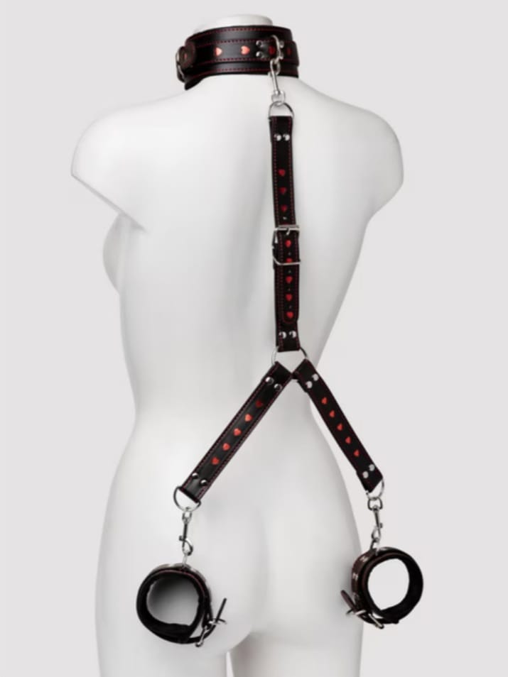 Bondage Boutique Heart Collar To Wrist Restraints